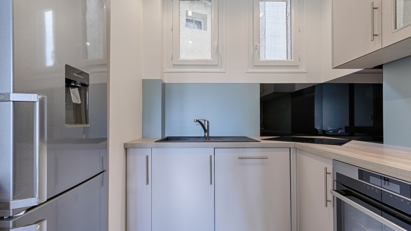 Salle de bains et cuisine